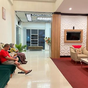 Hotel Cendana Palu
